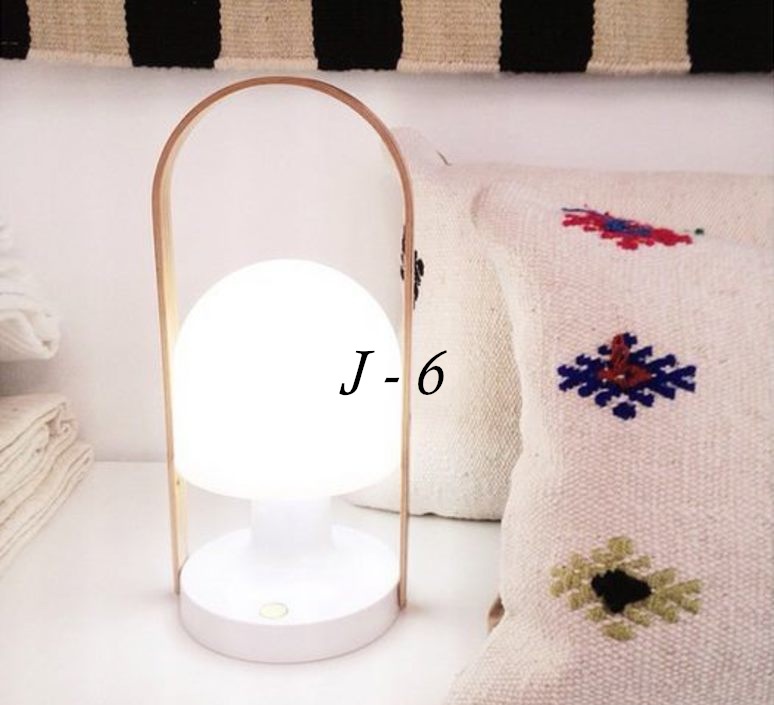 J-6 : Inspiration pureté hivernale avec Marset, des cadeaux design parfaits pour un Noël serein.