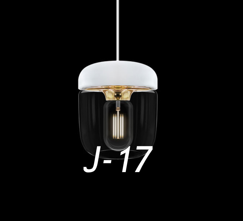 J-17 : L’élégante et inspirante suspension Acorn de Vita Copenhagen