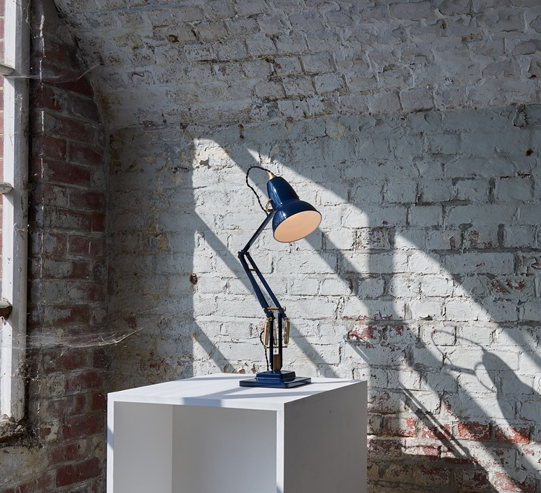 Anglepoise : l’équilibre qui donne du mouvement à la lumière